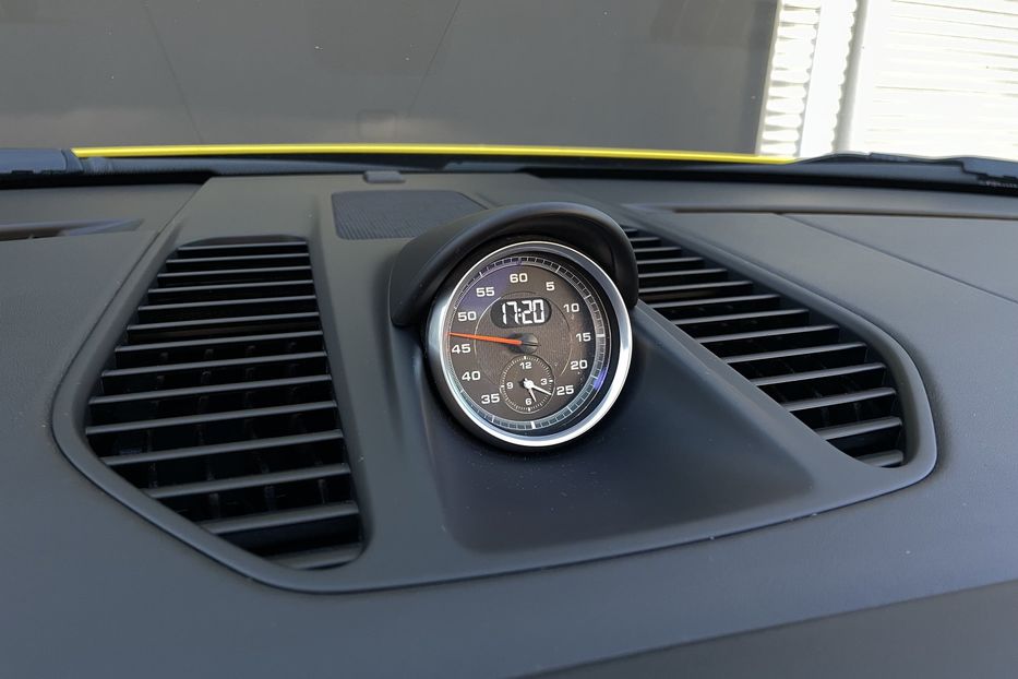 Продам Porsche 911 GTS 2017 года в Киеве