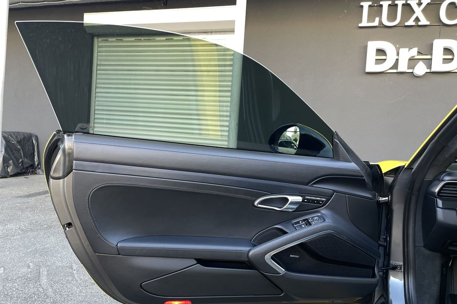 Продам Porsche 911 GTS 2017 года в Киеве