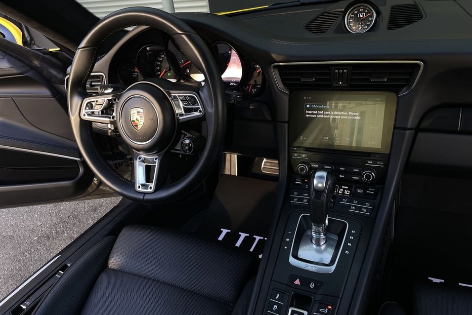 Продам Porsche 911 GTS 2017 года в Киеве