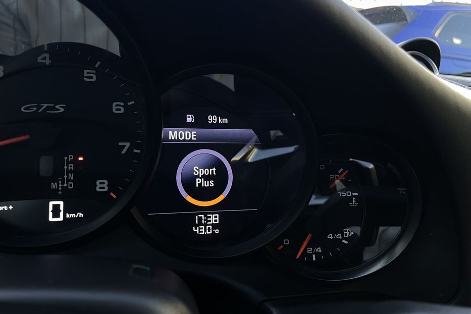 Продам Porsche 911 GTS 2017 года в Киеве