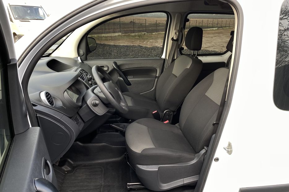 Продам Renault Kangoo пасс. 2020 года в Луцке