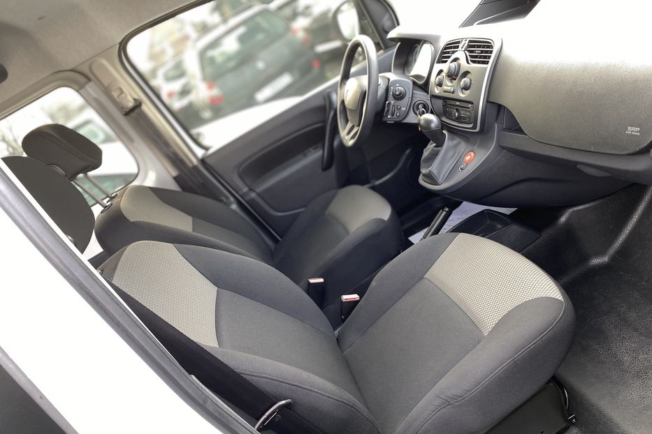 Продам Renault Kangoo пасс. 2020 года в Луцке