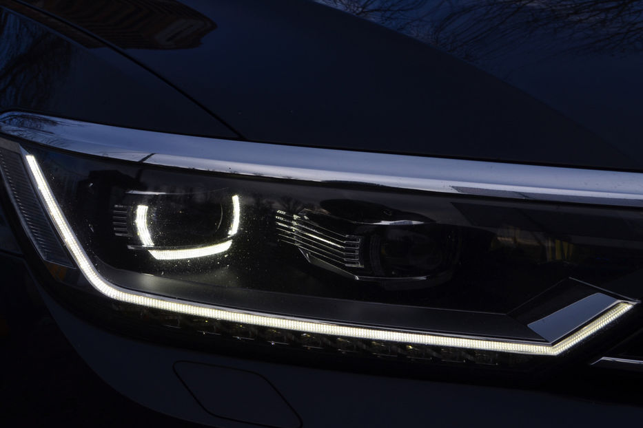 Продам Volkswagen Passat B8 2.0 TDI DSG (150 к.с.) 2017 года в Киеве