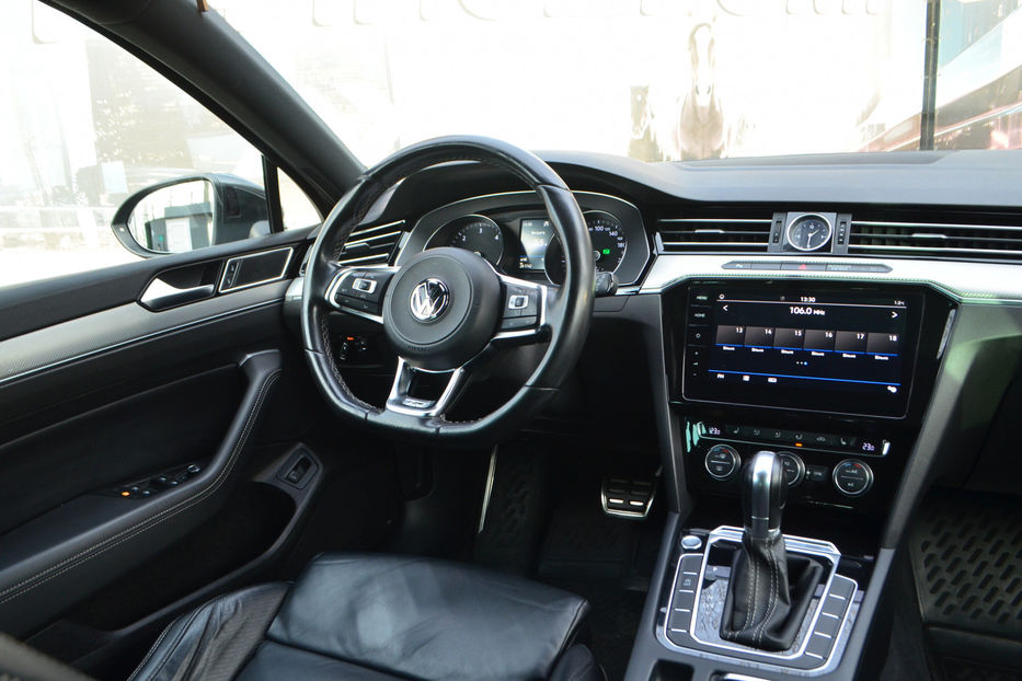 Продам Volkswagen Passat B8 2.0 TDI DSG (150 к.с.) 2017 года в Киеве