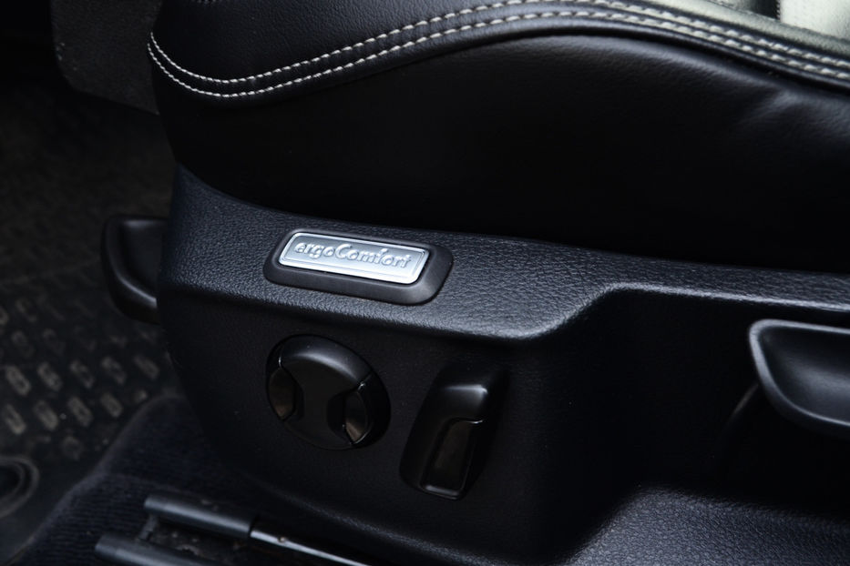 Продам Volkswagen Passat B8 2.0 TDI DSG (150 к.с.) 2017 года в Киеве