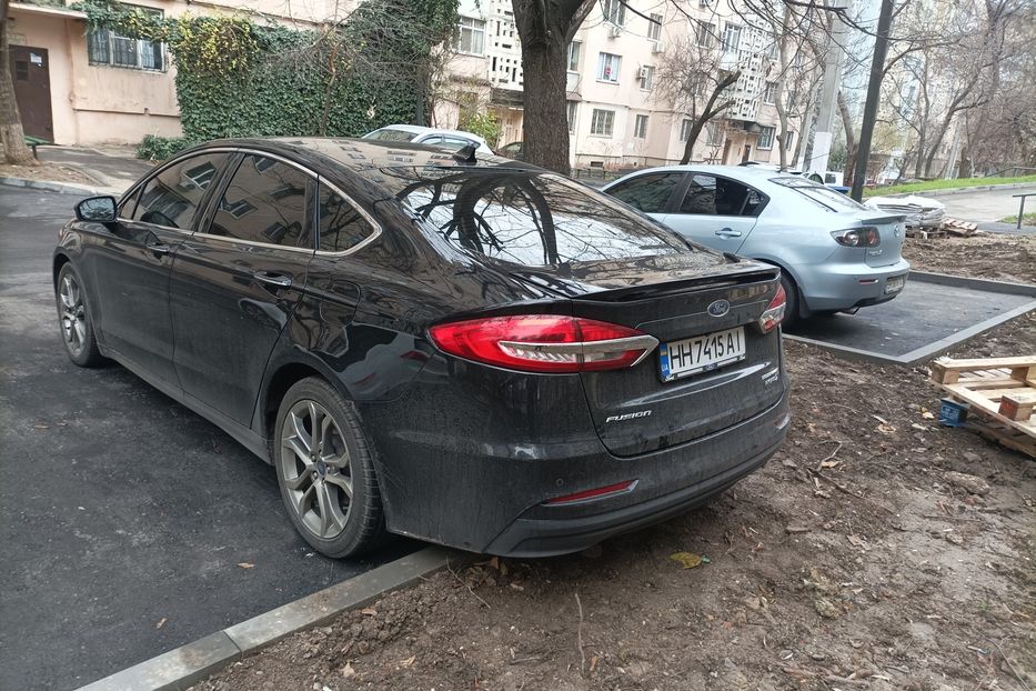 Продам Ford Fusion титаниум 2019 года в Одессе