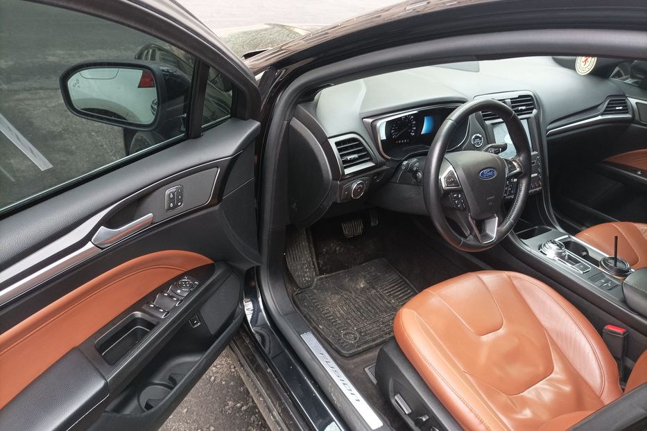 Продам Ford Fusion титаниум 2019 года в Одессе