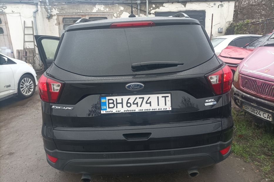Продам Ford Escape максимал 2019 года в Одессе