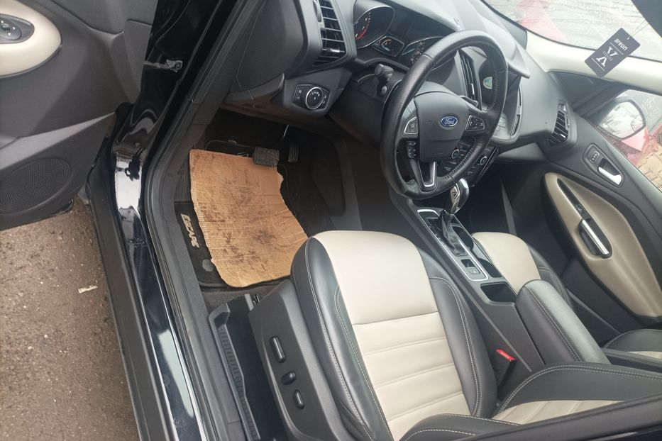 Продам Ford Escape максимал 2019 года в Одессе