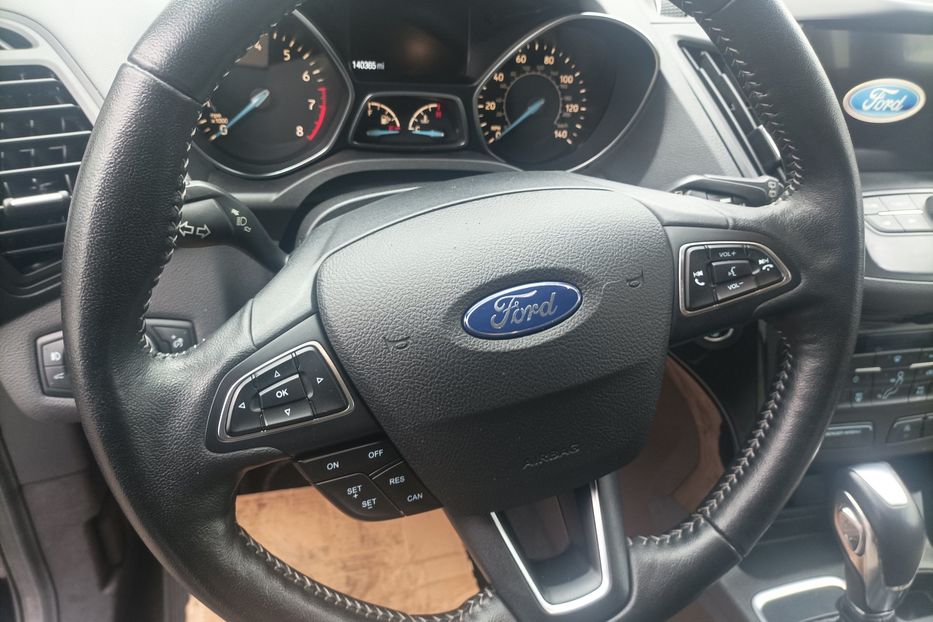 Продам Ford Escape максимал 2019 года в Одессе