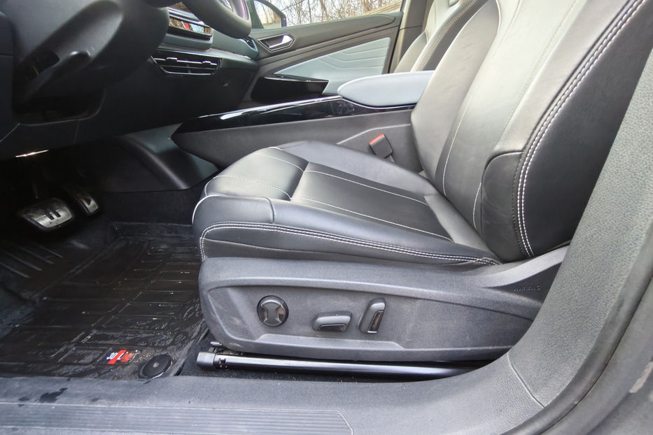 Продам Volkswagen ID.4 2022 года в Киеве