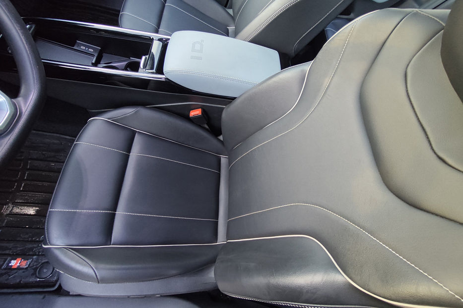 Продам Volkswagen ID.4 2022 года в Киеве