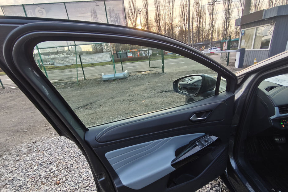 Продам Volkswagen ID.4 2022 года в Киеве