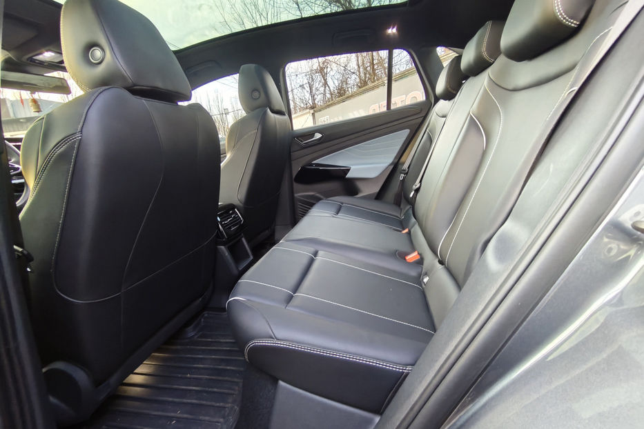 Продам Volkswagen ID.4 2022 года в Киеве