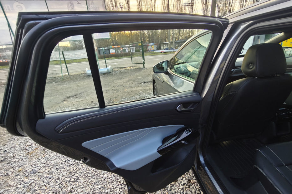 Продам Volkswagen ID.4 2022 года в Киеве