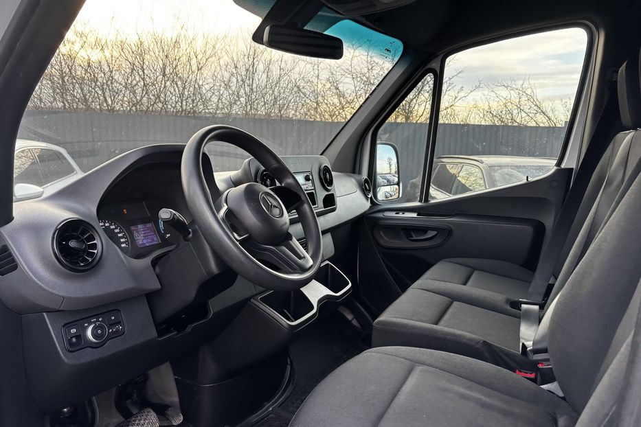 Продам Mercedes-Benz Sprinter пас. Електро 47кВт.резерв Олександр 2022 года в Львове
