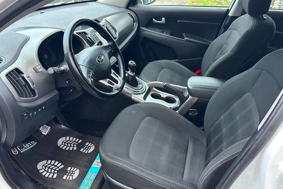 Продам Kia Sportage 2014 года в Черновцах