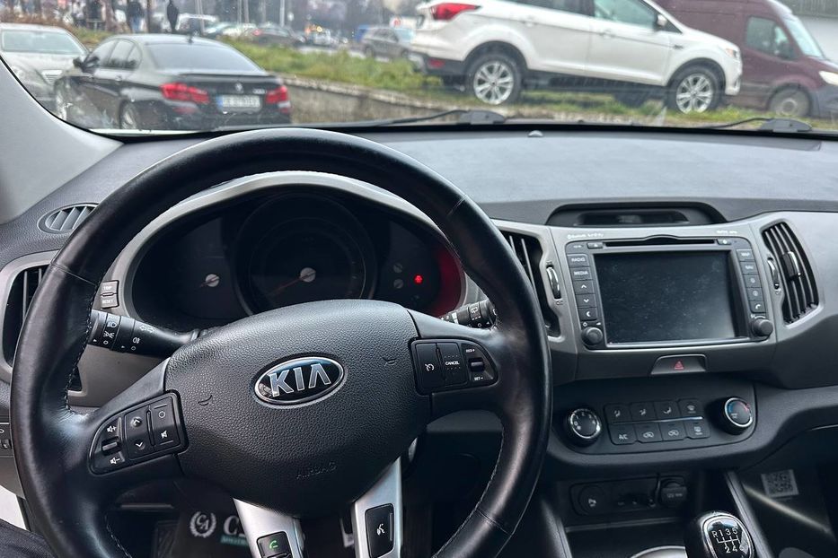 Продам Kia Sportage 2014 года в Черновцах