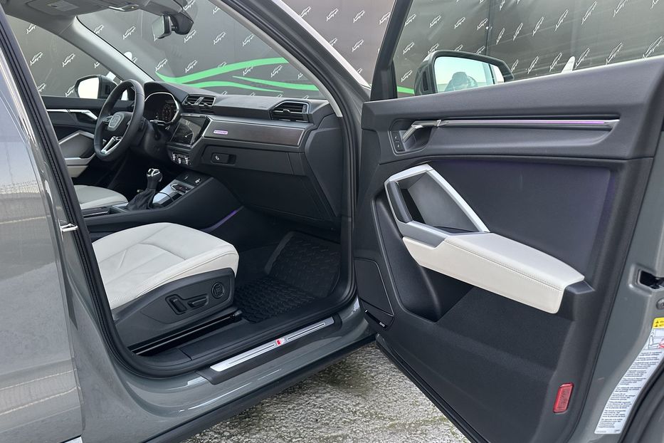 Продам Audi Q3 S-line Quattro 45TFSI 2024 года в Киеве