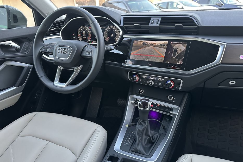 Продам Audi Q3 S-line Quattro 45TFSI 2024 года в Киеве