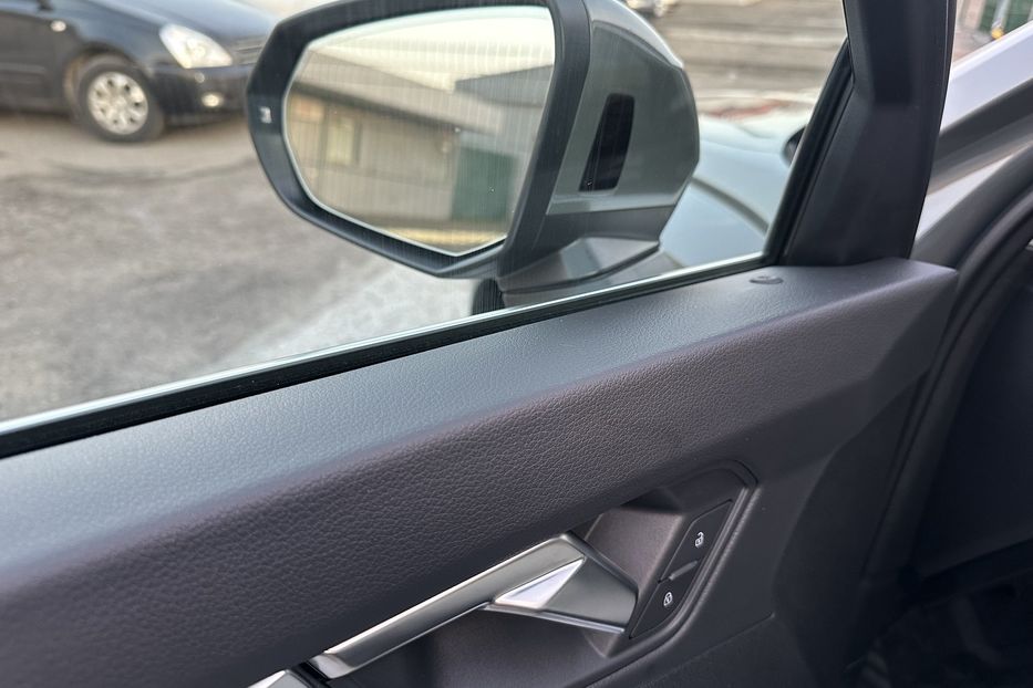 Продам Audi Q3 S-line Quattro 45TFSI 2024 года в Киеве