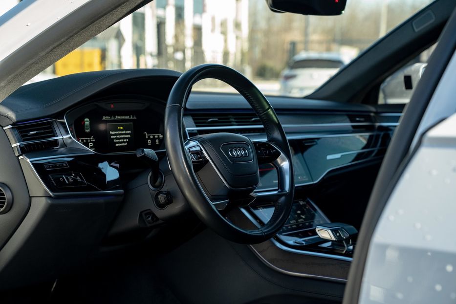 Продам Audi A8 Long Prestige S-Line 2021 года в Черновцах