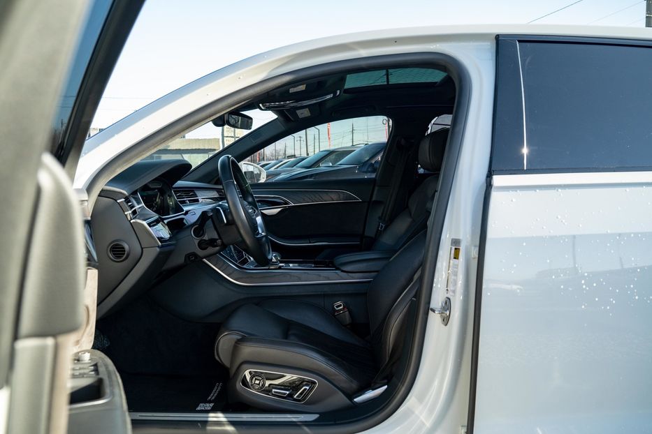 Продам Audi A8 Long Prestige S-Line 2021 года в Черновцах