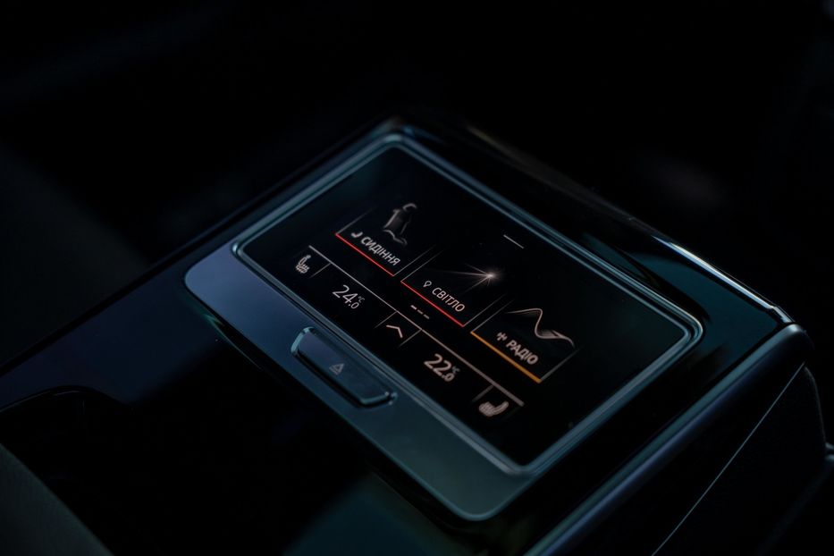 Продам Audi A8 Long Prestige S-Line 2021 года в Черновцах