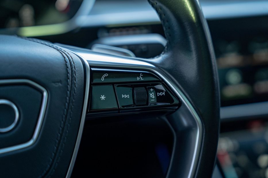 Продам Audi A8 Long Prestige S-Line 2021 года в Черновцах