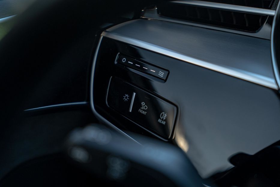 Продам Audi A8 Long Prestige S-Line 2021 года в Черновцах