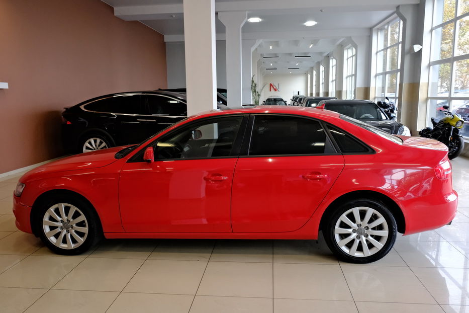 Продам Audi A4 2014 года в Одессе
