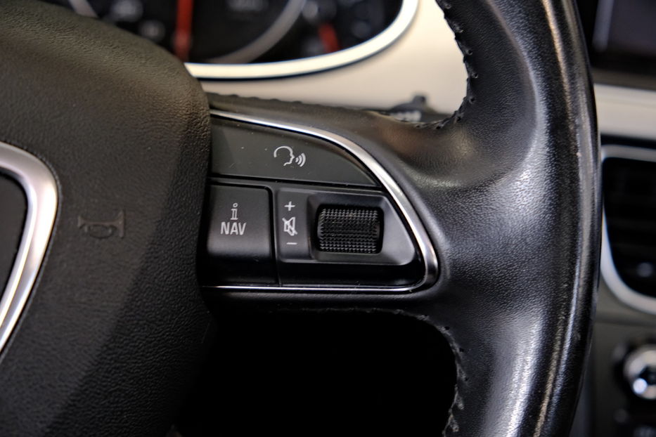 Продам Audi A4 2014 года в Одессе