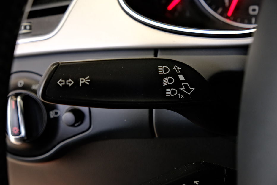 Продам Audi A4 2014 года в Одессе