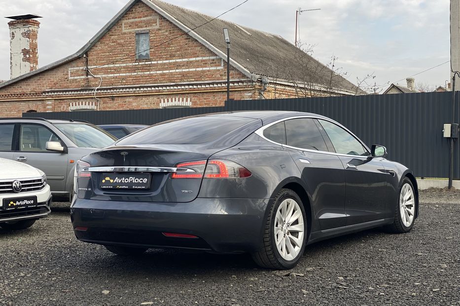 Продам Tesla Model S 4x4 2017 года в Луцке