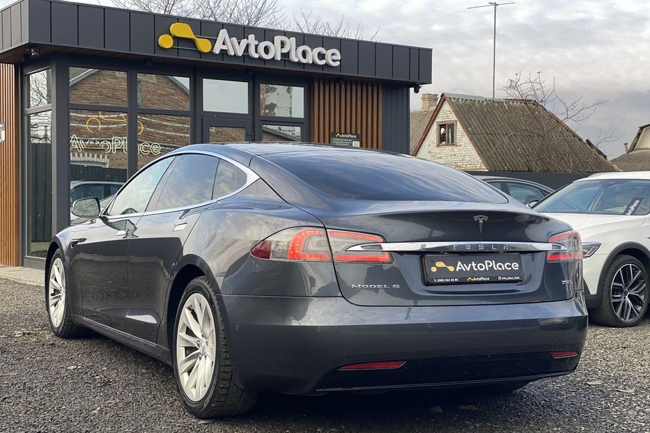 Продам Tesla Model S 4x4 2017 года в Луцке