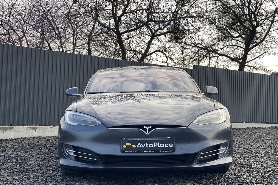 Продам Tesla Model S 4x4 2017 года в Луцке