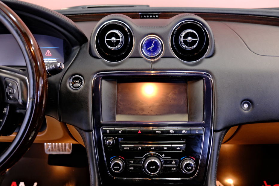 Продам Jaguar XJ 2010 года в Одессе