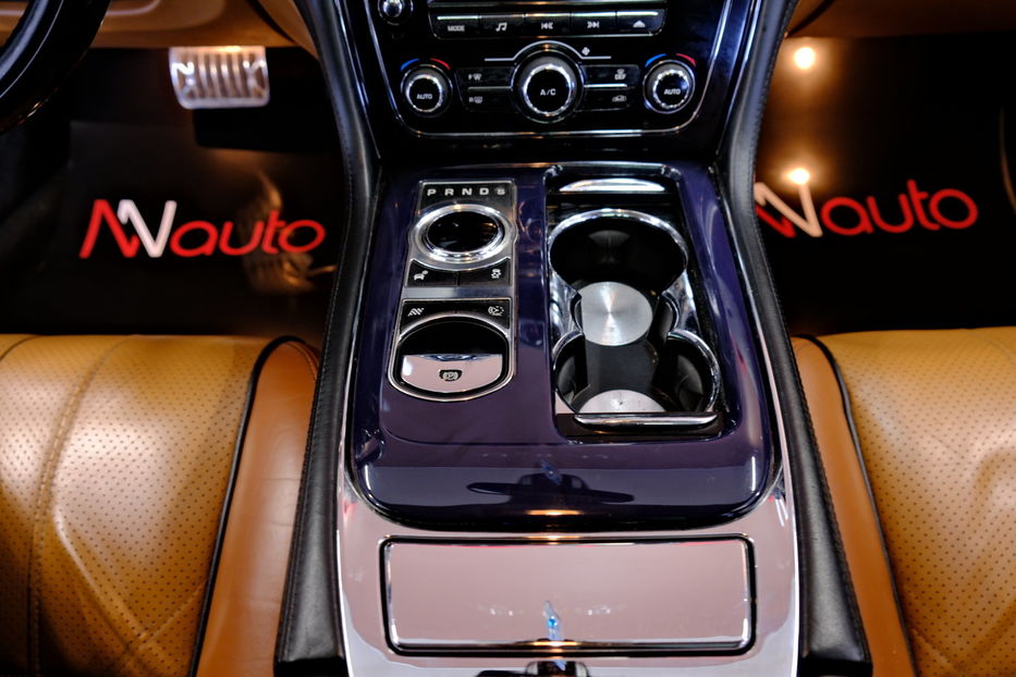 Продам Jaguar XJ 2010 года в Одессе