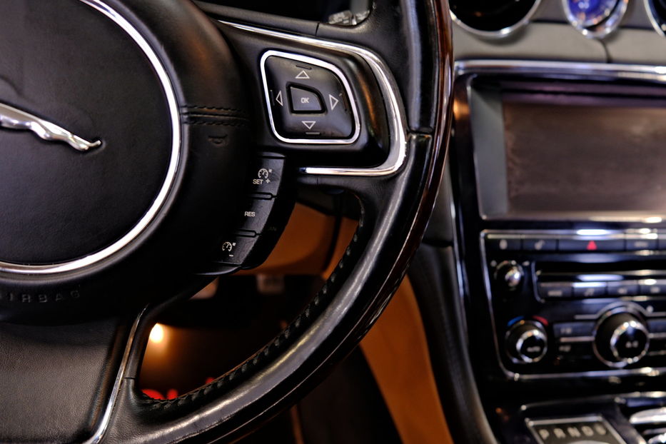 Продам Jaguar XJ 2010 года в Одессе
