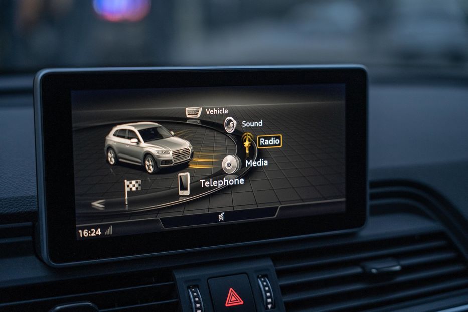 Продам Audi Q5 Prestige PHEV 2020 года в Черновцах