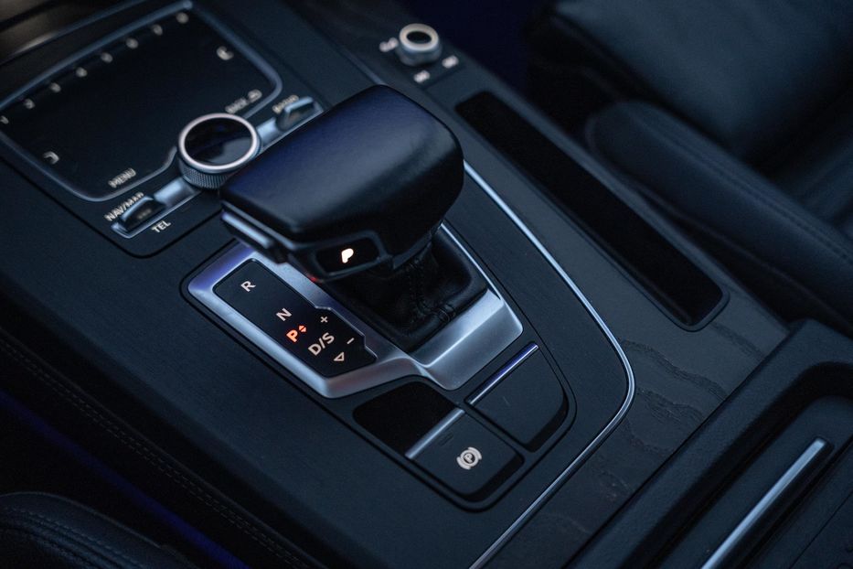 Продам Audi Q5 Prestige PHEV 2020 года в Черновцах