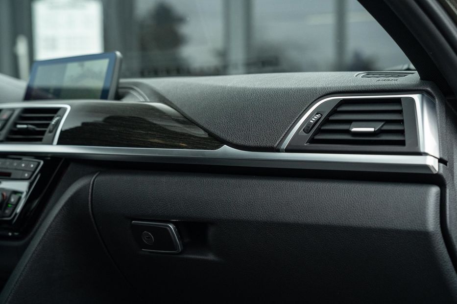 Продам BMW 328 D 2017 года в Черновцах