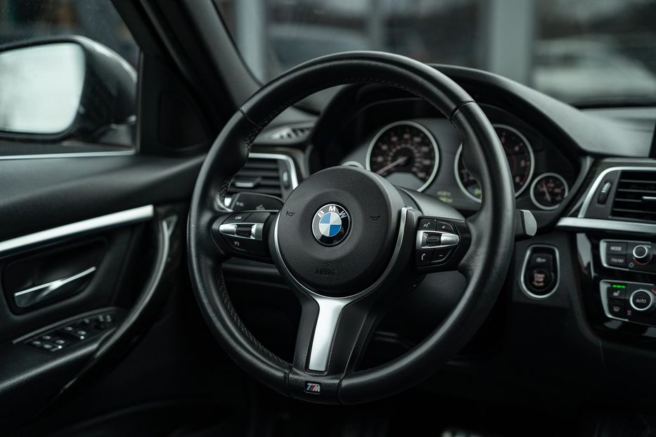 Продам BMW 328 D 2017 года в Черновцах