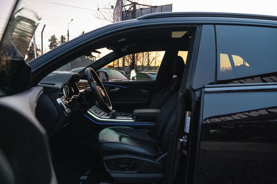 Продам Audi Q8 2019 года в Черновцах