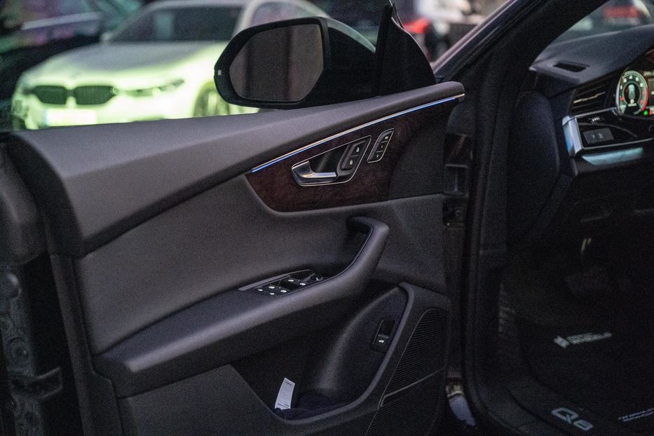 Продам Audi Q8 2019 года в Черновцах