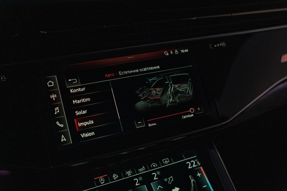 Продам Audi Q8 2019 года в Черновцах