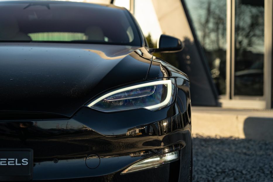 Продам Tesla Model S Long Range Dual Motor 2021 года в Черновцах