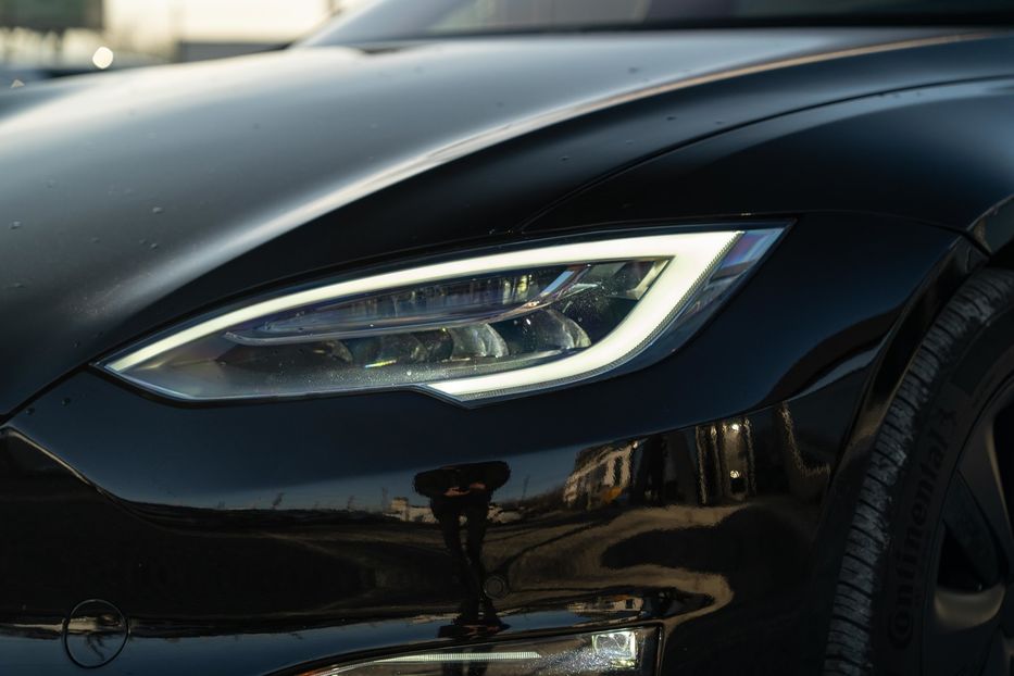 Продам Tesla Model S Long Range Dual Motor 2021 года в Черновцах