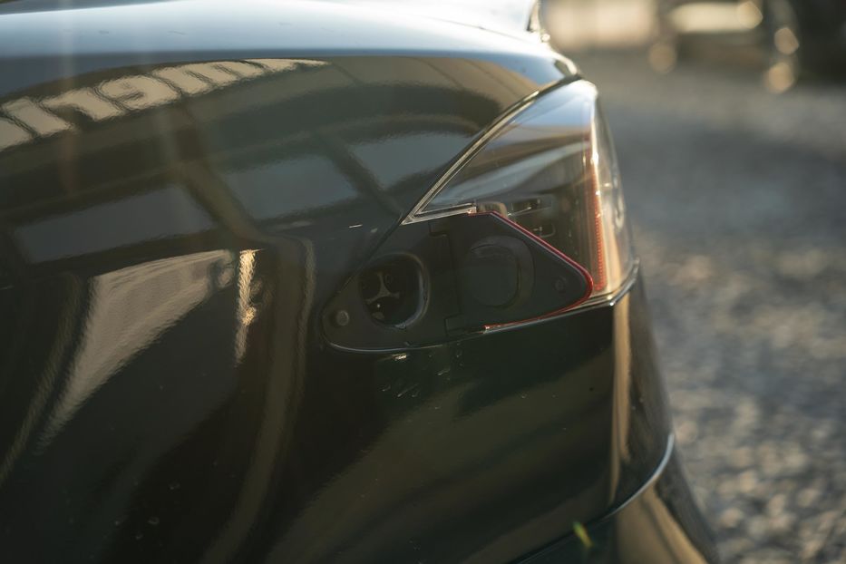 Продам Tesla Model S Long Range Dual Motor 2021 года в Черновцах