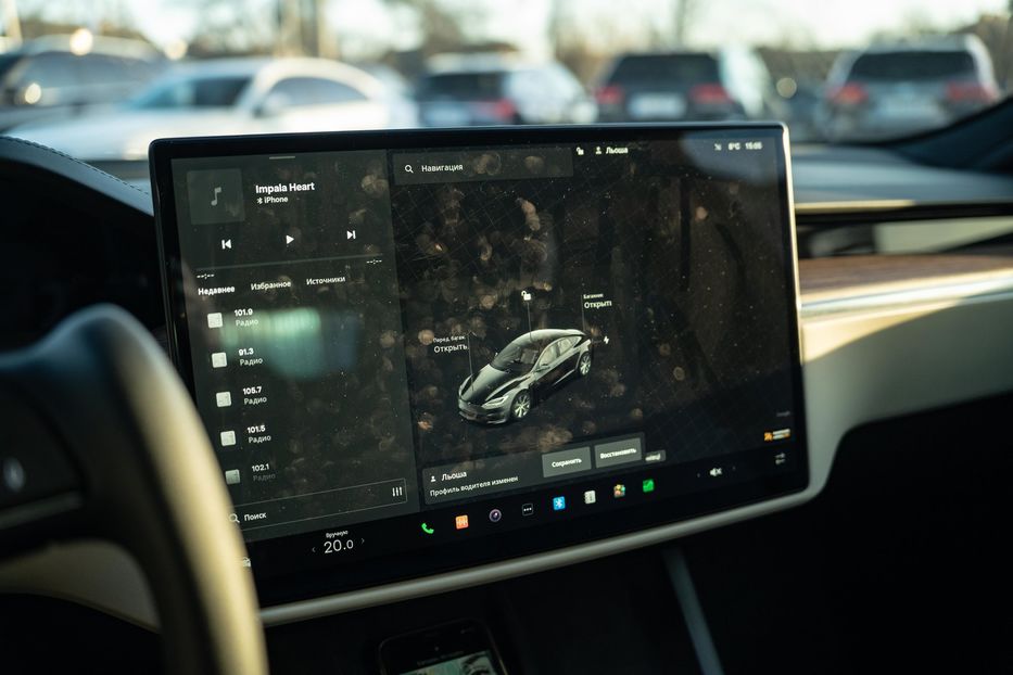 Продам Tesla Model S Long Range Dual Motor 2021 года в Черновцах